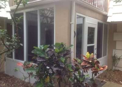 acrylic-windows-and-white-f