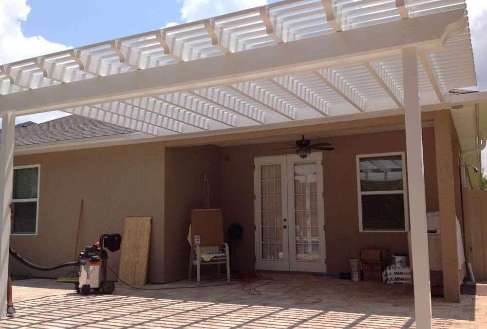Cost to Build a Pergola – DIY vs. Hiring a Professional