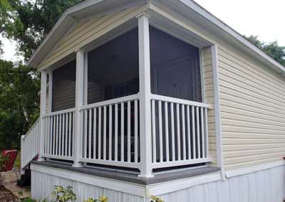 Mobile Home Screen Enclosure