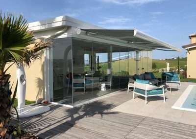 retractable awning