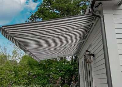 retractable awning